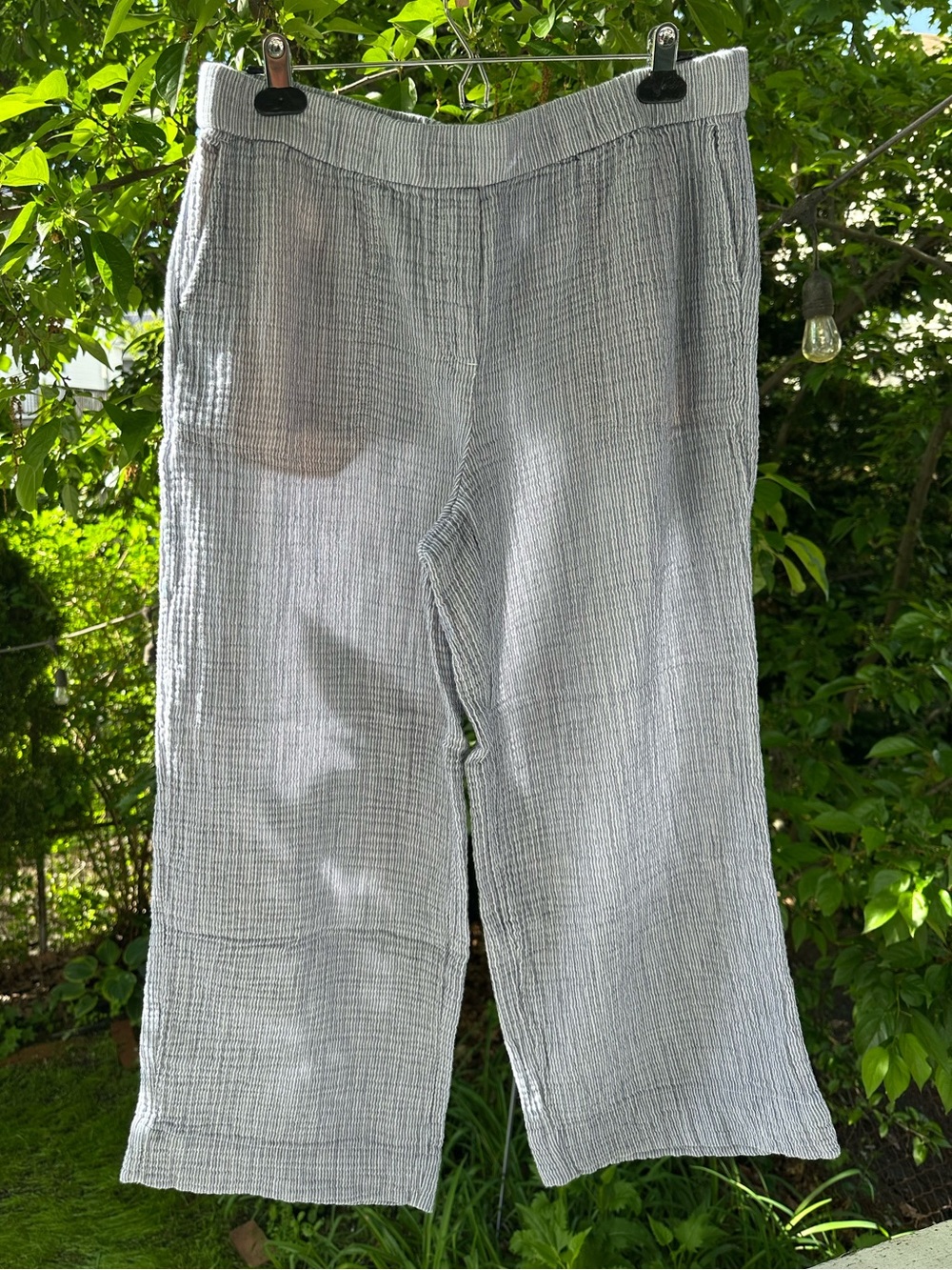 J. Jill Lightweight Textured Wide-Leg Pants in Light Gray